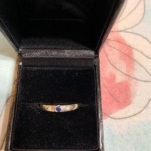 Elegant 14K White Gold Ring with Blue Gemstone